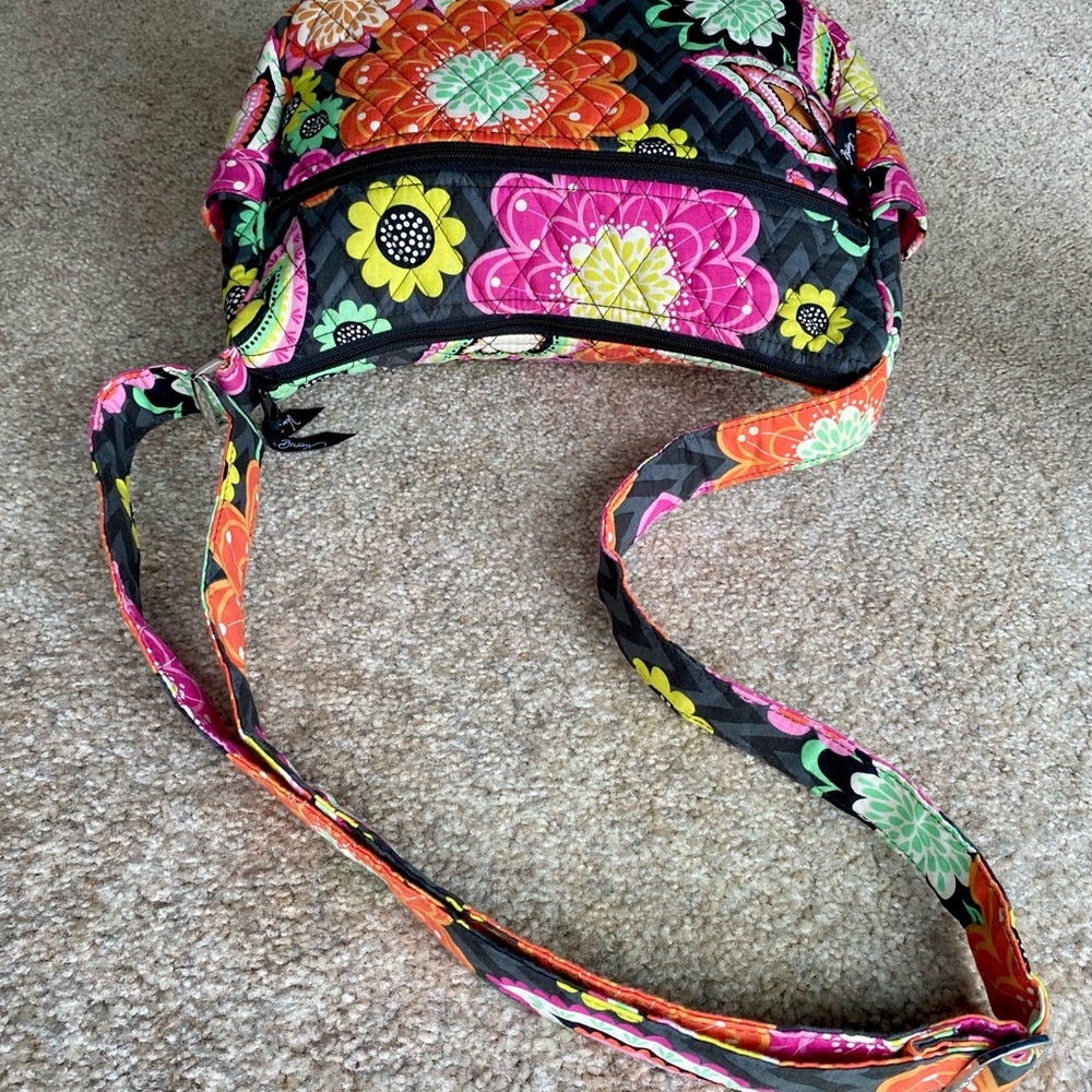Vera Bradley Bag Retired Ziggy Zinnia - Picture 6 of 15
